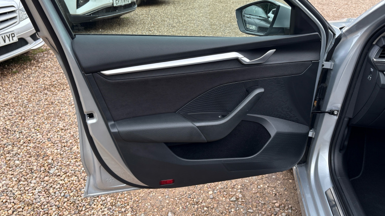 Skoda Octavia 1.5 TSI 150 e-TEC SE L 5dr DSG Petrol Hatchback